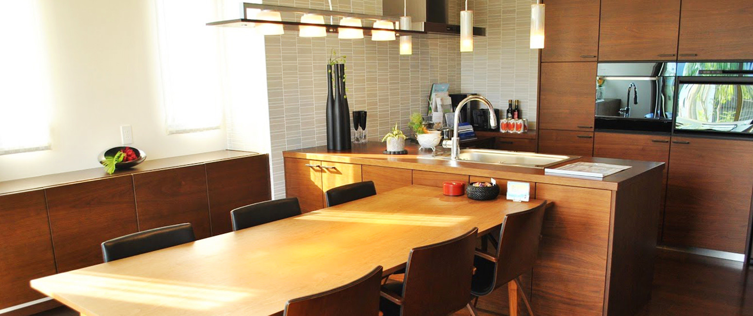 ウェアハウス株式会社